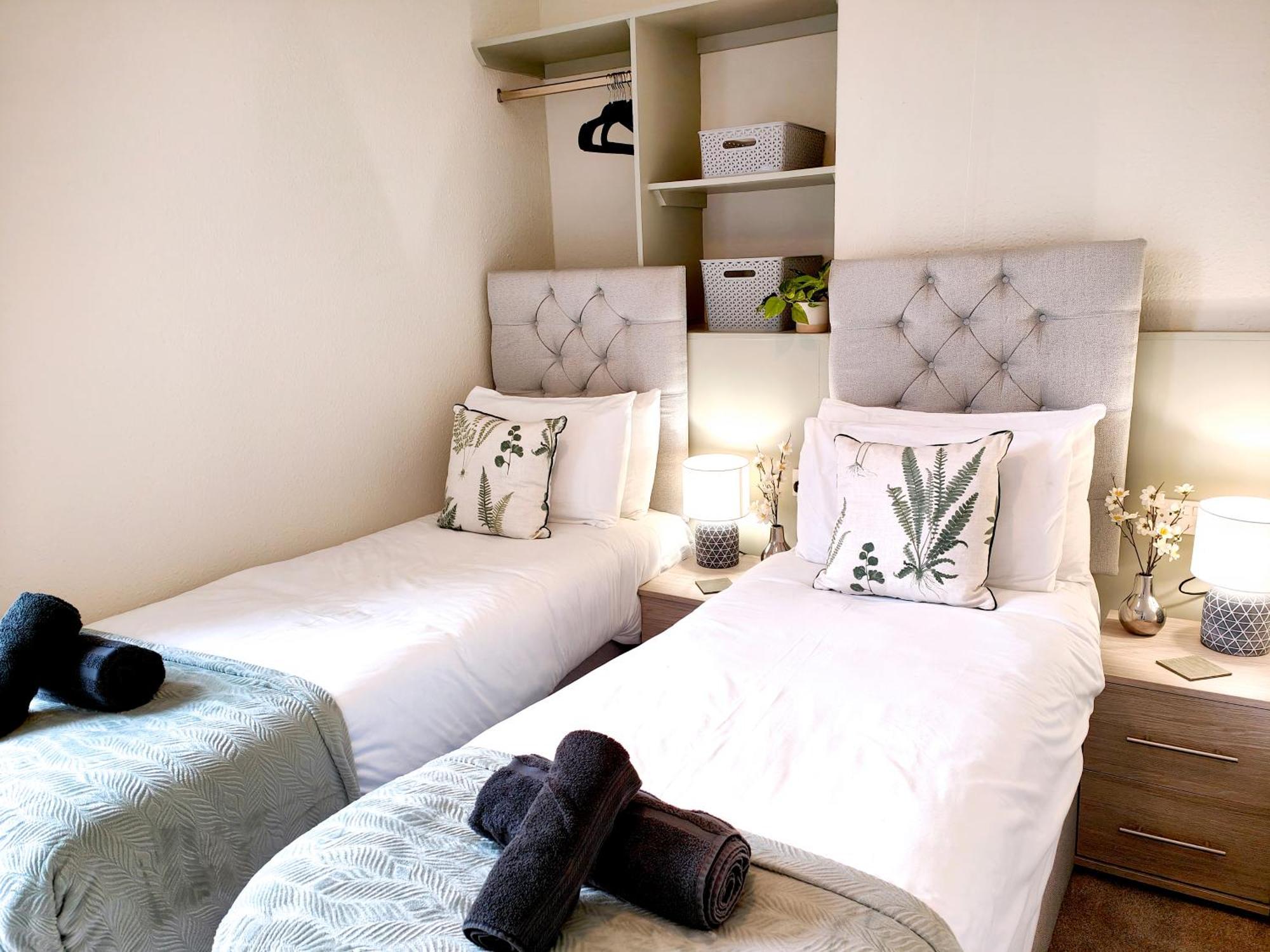 Douglas House, Near Hospital, Attractive And Comfy 2 Bedroom House With Enclosed Yard To Rear Carlisle  Ngoại thất bức ảnh